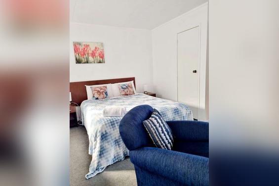 Upper Floor Studio Unit